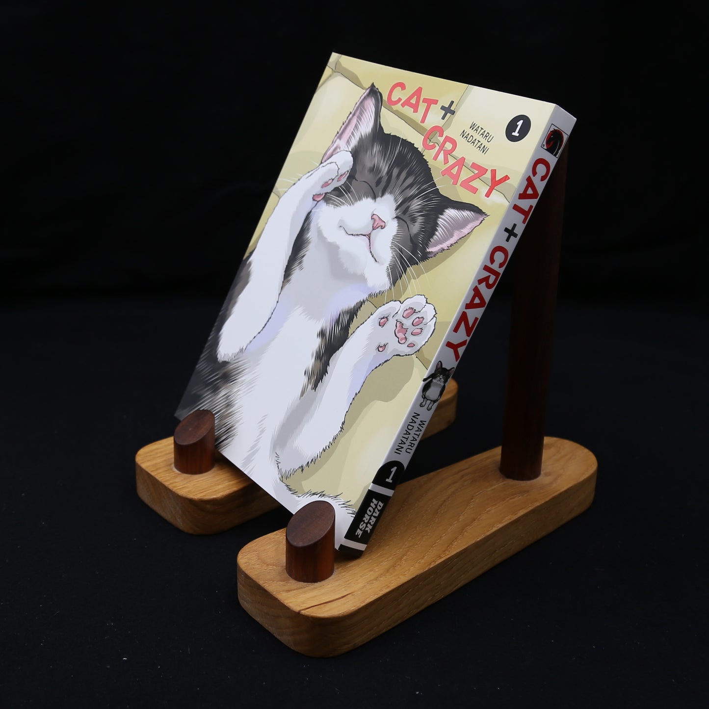 Cat + crazy Volume 1 by Wataru Nadatani