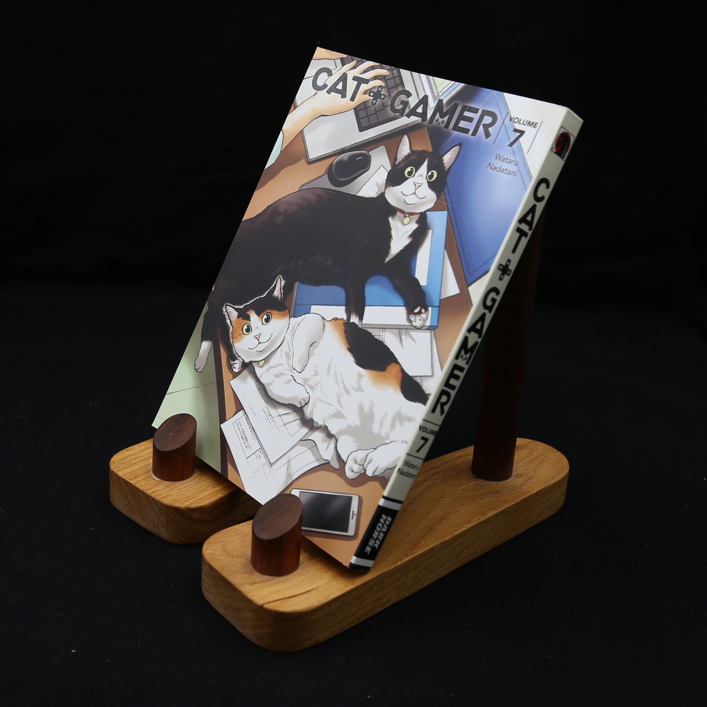 Cat + Gamer Volume 7 by Wataru Nadatani